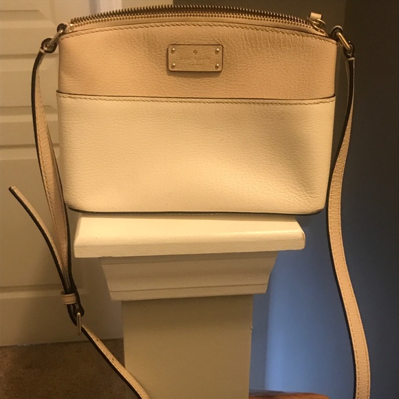 Kate Spade Crossbody - Picture 1 of 2